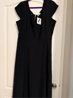 Cozy Casual Black Cap-Sleeve Midi Dress